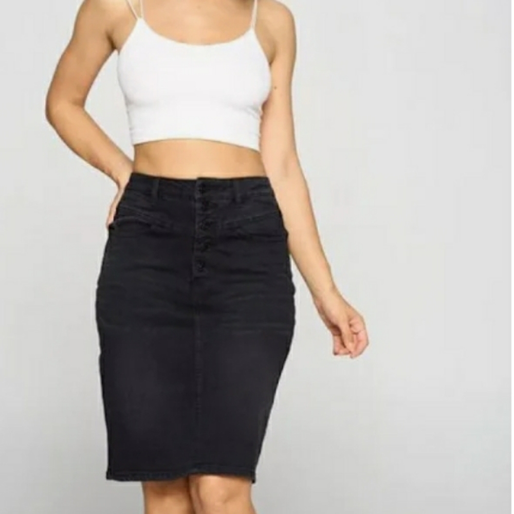 Front Yoke Detail Midi Denim Skirt